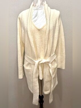Lilly Pulitzer Zoren Cardigan & Arial Sweater Tank Set
Coconut White - Medium